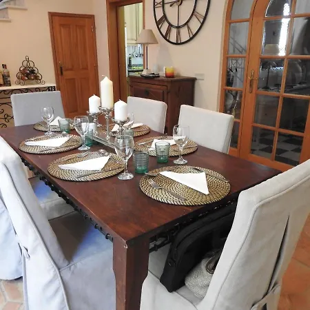 Beautiful 2-bed In Quinta Do With Pool Vila Quinta do Lago