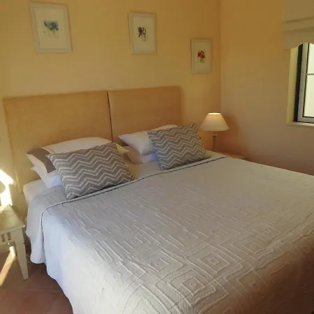 Vila Beautiful 2-bed In Quinta Do With Pool