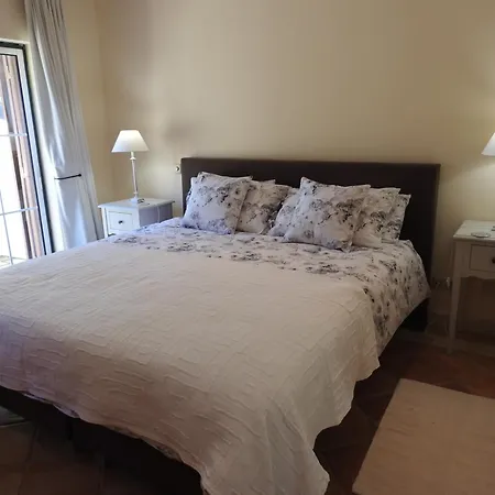 Vila Beautiful 2-bed In Quinta Do With Pool