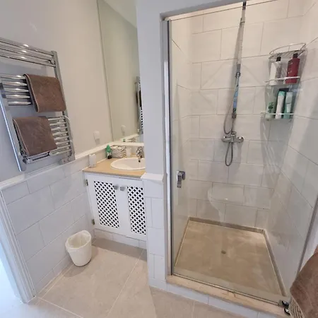 Vila Beautiful 2-bed In Quinta Do With Pool *