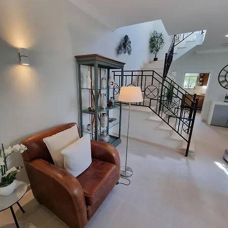 Vila Beautiful 2-bed In Quinta Do With Pool